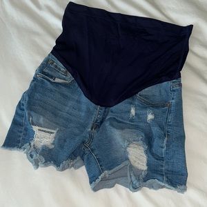Pinkblush maternity jean short